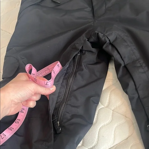 The North Face Black Snow Pants - Picture 6 of 11